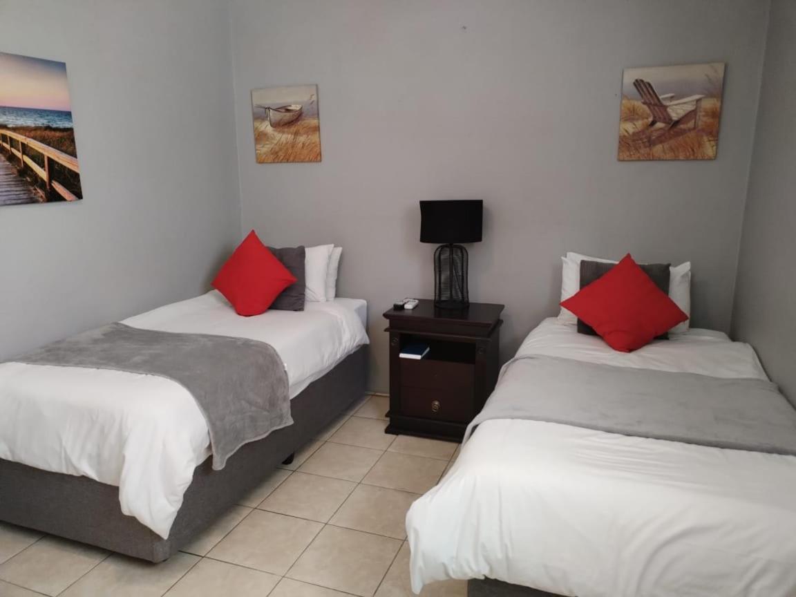Lagoon Breeze Guest House Knysna Exterior foto
